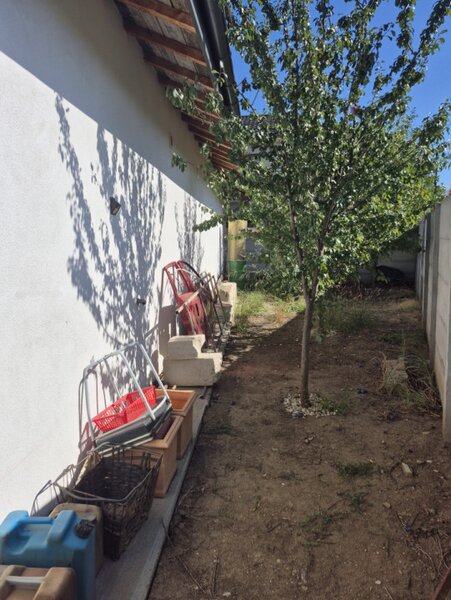 Domnesti, zona Craitei, Foisorului, casa individuala parter,
